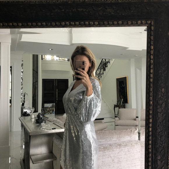 Silver sequin dress size s - Picture 3 of 6